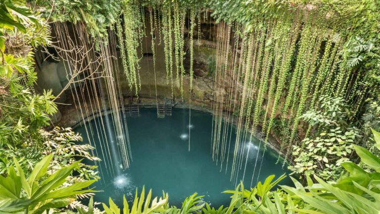 5 Places Near Cancun So Beautiful They Don’t Look Real — And How to Get There